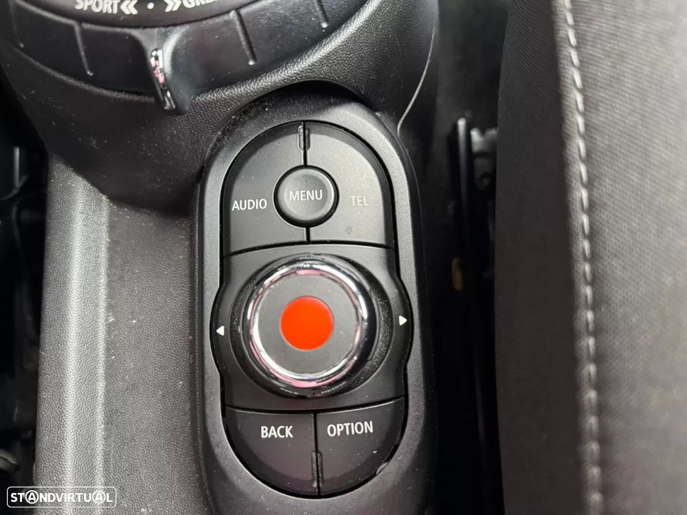 MINI 3 Portas One D - 14