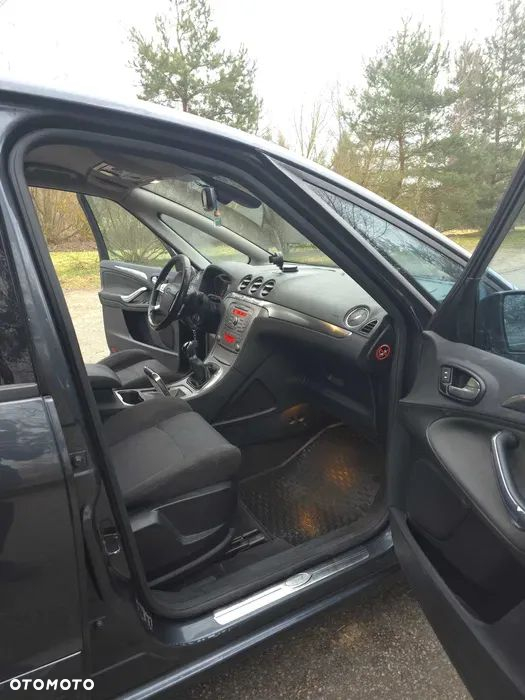 Ford S-Max - 7