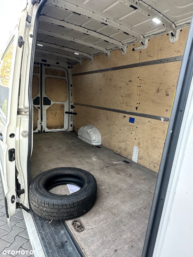 Volkswagen Crafter - 16