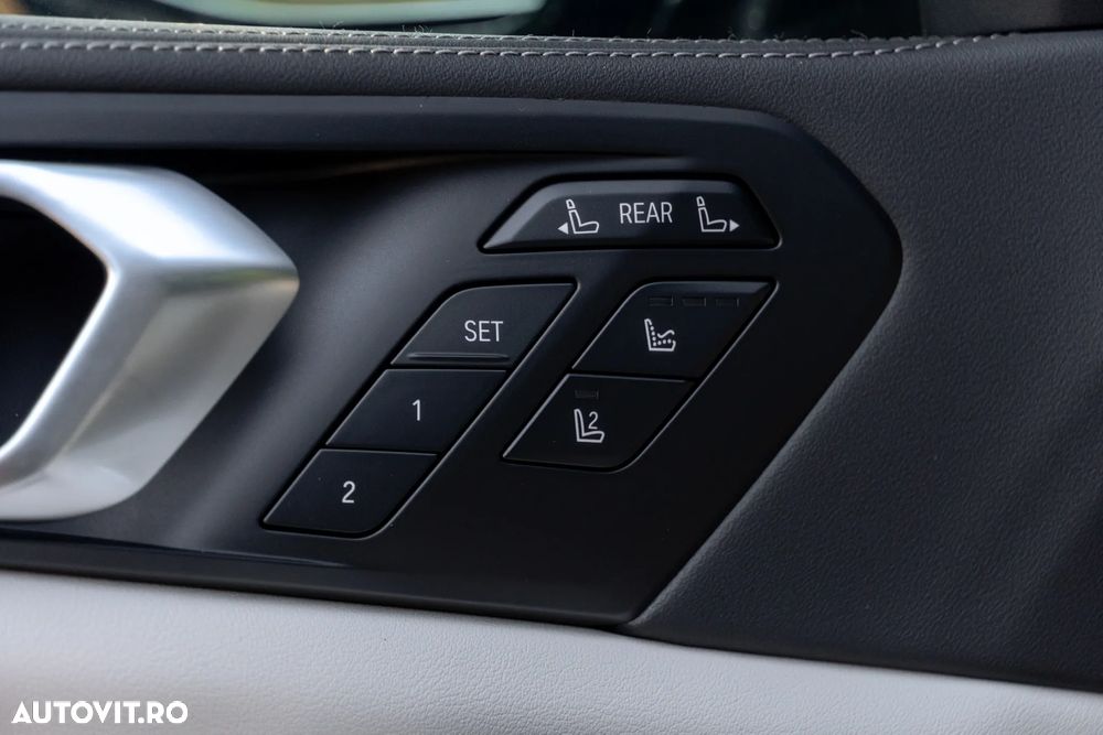 BMW X7 M60i xDrive AT MHEV - 19