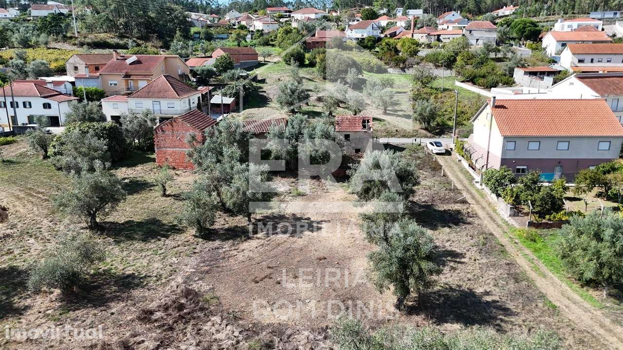 Moradia T2 isolada com terreno de 1073m² - Grande imagem: 3/13