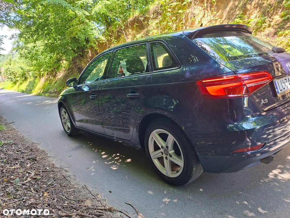 Audi A3 Sportback 1.6 TDI S tronic - 29