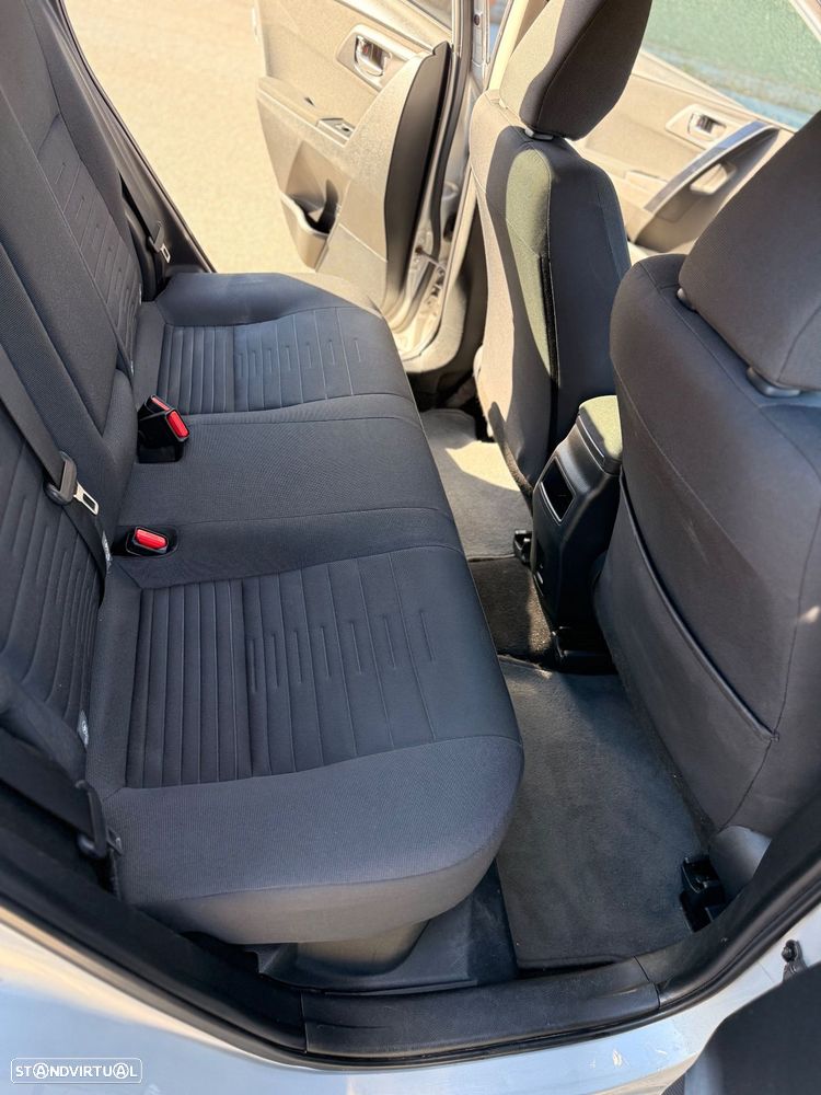 Toyota Auris Touring Sports 1.8 HSD Comfort+P.Sport - 7