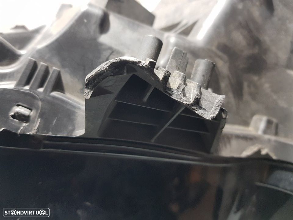 FAROL DIREITO RENAULT MEGANE IV FASTBACK 2017 -260108478R - 4