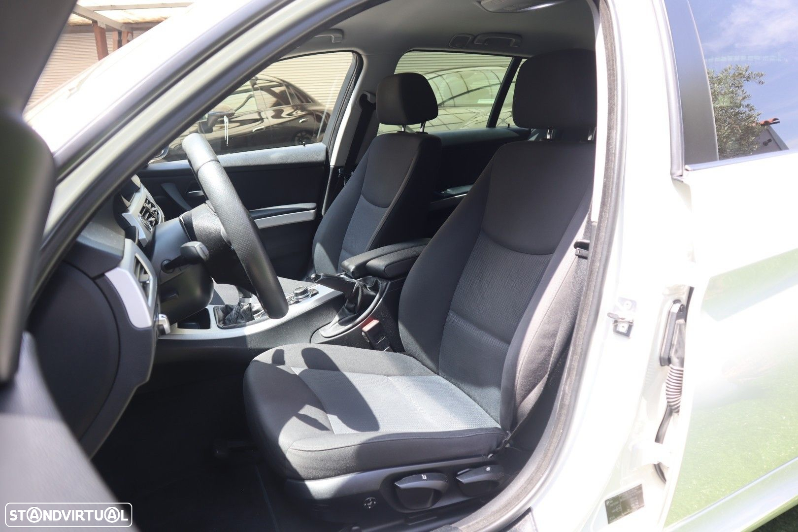 BMW 318 d Touring Sport - 18