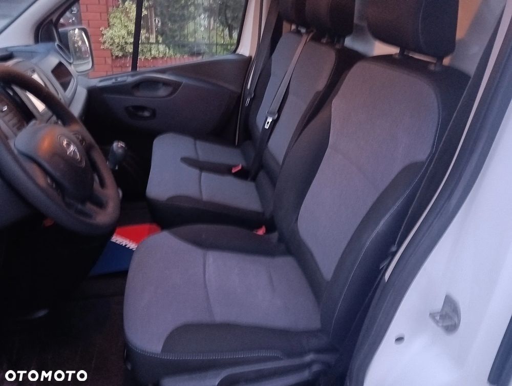 Opel Vivaro - 5