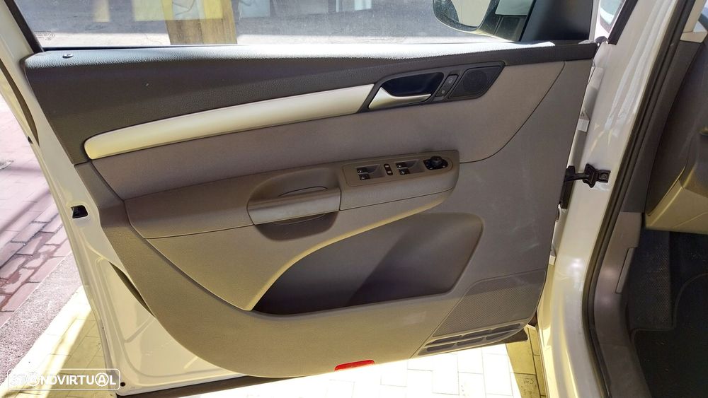 SEAT Alhambra 2.0 TDi Reference - 20