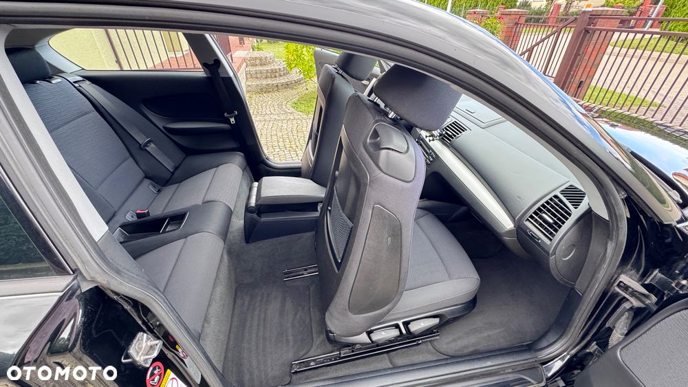 BMW Seria 1 120d - 13