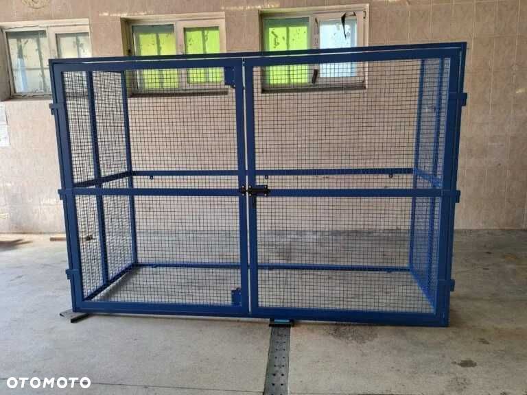 Pojemna wiata na butle gazu technicznego-36 butli