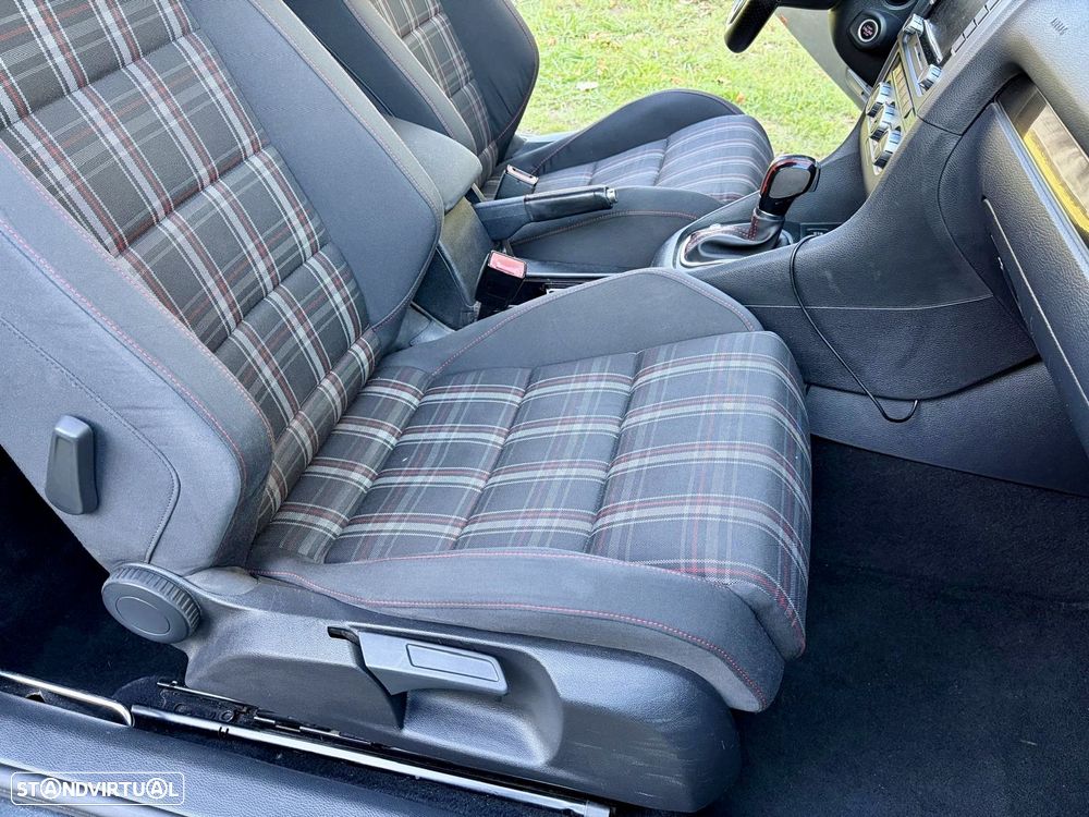 VW Golf 2.0 TSi GTi DSG Performance - 19