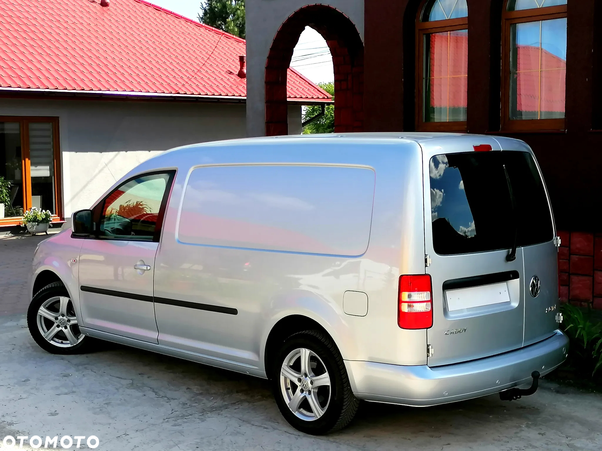 Volkswagen Caddy Maxi 2.0 TDI Trendline DSG - 2