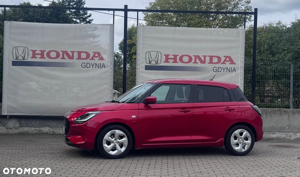 Suzuki Swift 1.2 Dualjet SHVS Premium Plus CVT - 4