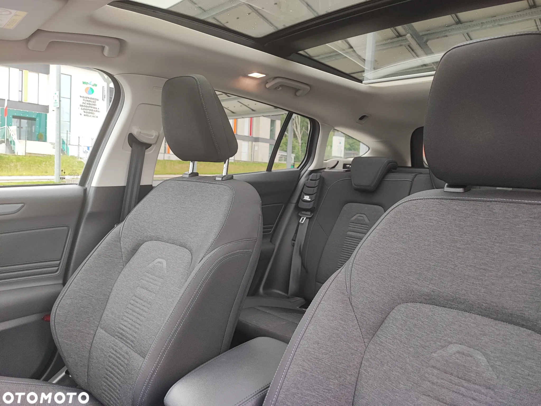 Ford Focus 1.5 EcoBoost Active X - 12