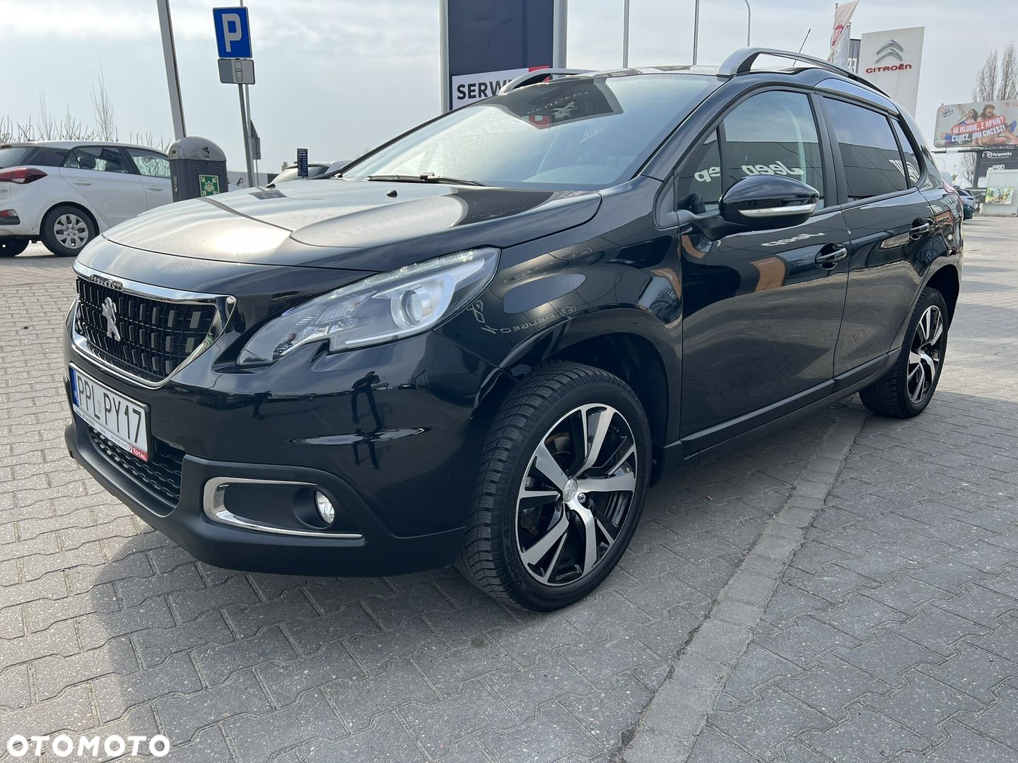 Peugeot 2008 - 8