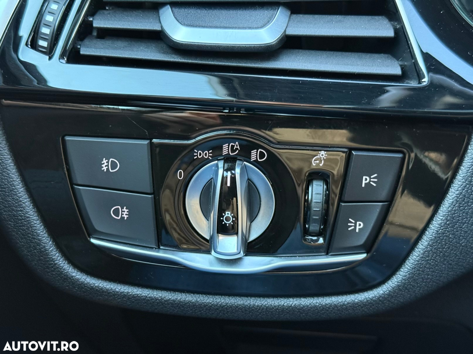BMW Seria 5 520d Touring Aut. M Sport Edition - 29
