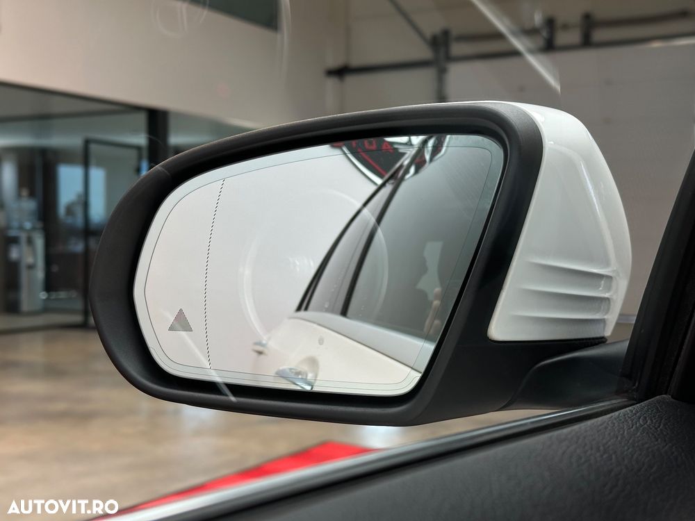 Mercedes-Benz C 300 d 4Matic 9G-TRONIC Avantgarde - 39