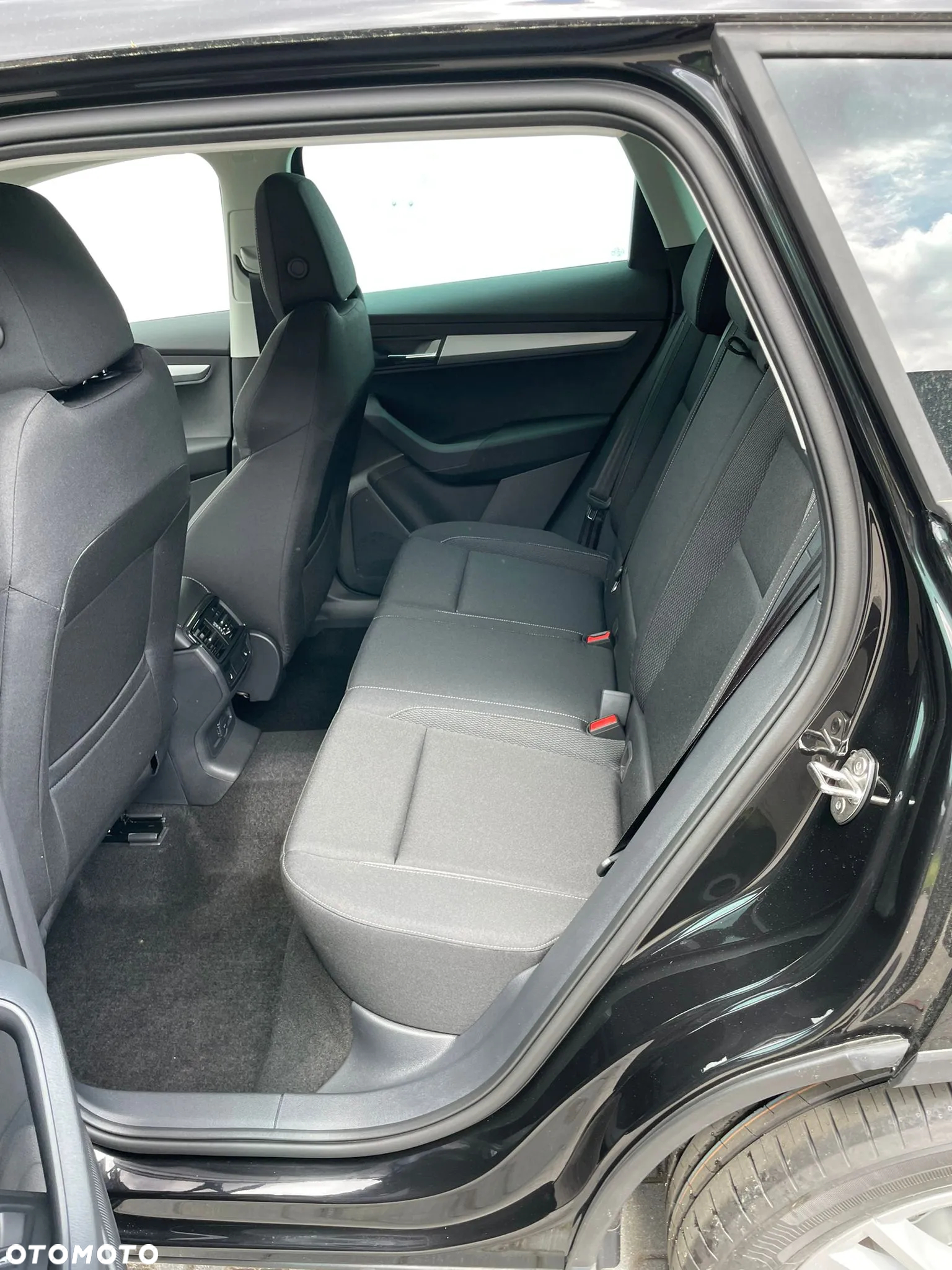 Skoda Karoq 1.5 TSI ACT Selection DSG - 8