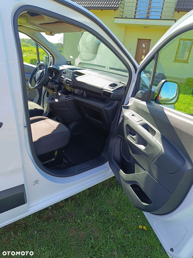 Opel COMBO - 20