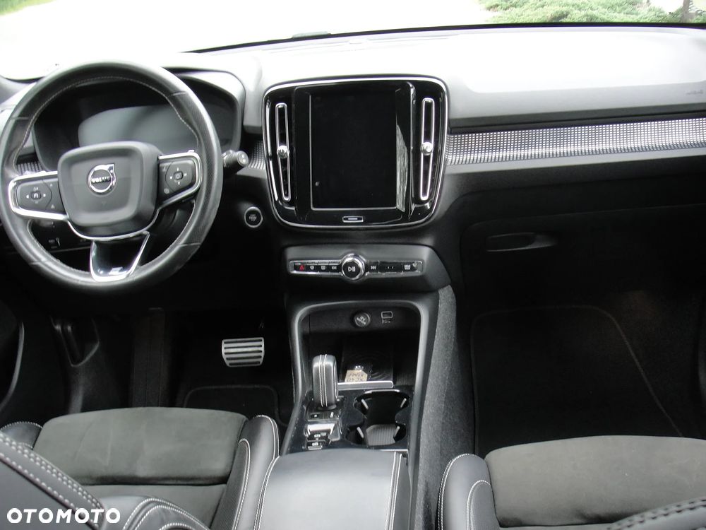 Volvo XC 40 D4 AWD Geartronic R-Design - 6