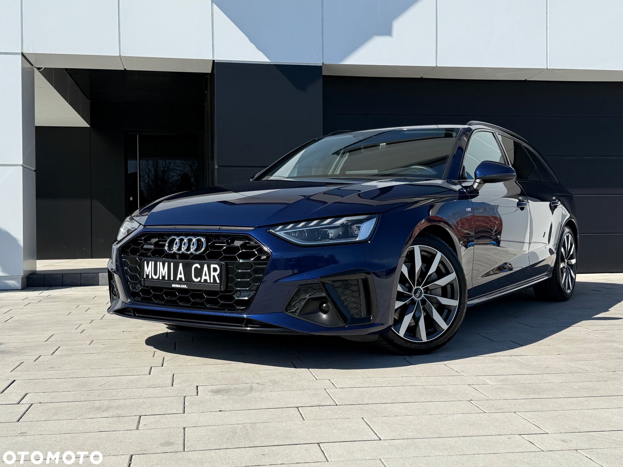 Audi A4 40 TDI quattro S tronic S line - 1