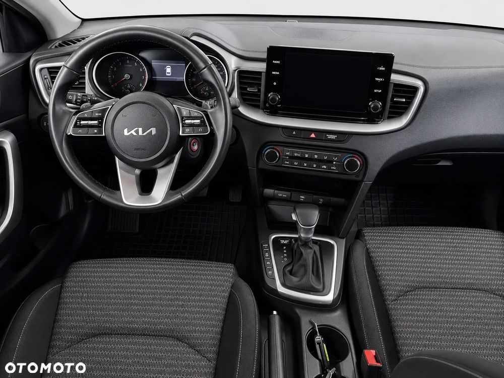 Kia Ceed 1.5 T-GDI M DCT - 9