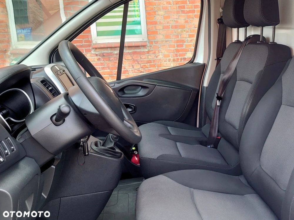 Renault Trafic - 26