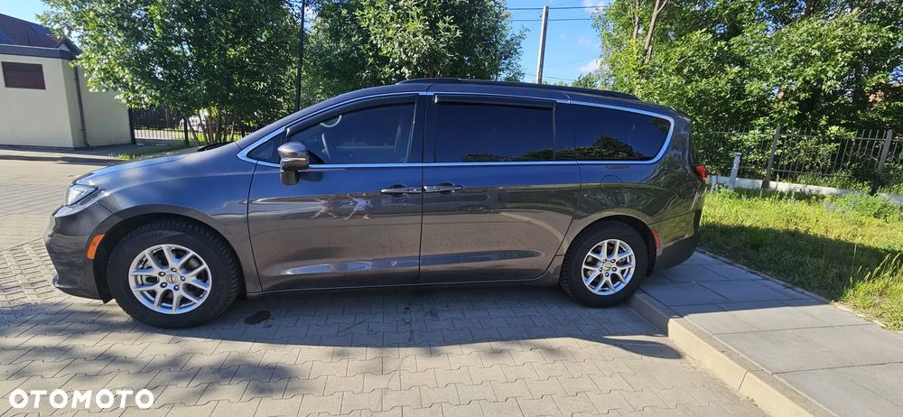 Chrysler Pacifica - 7