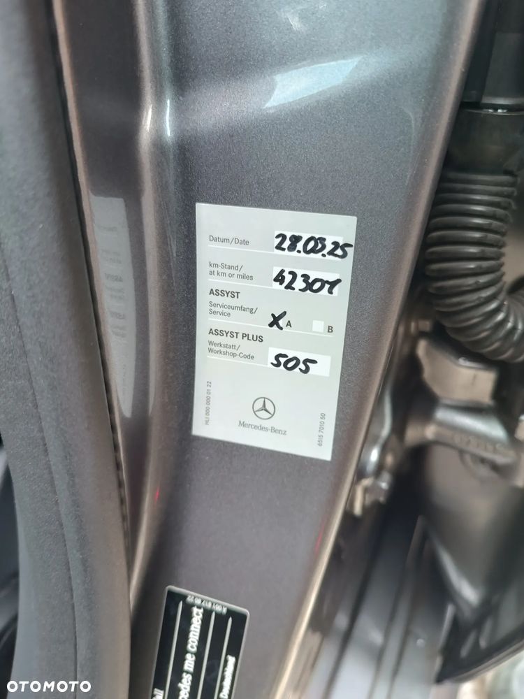 Mercedes-Benz CLA 180 7G-DCT UrbanStyle Edition - 17