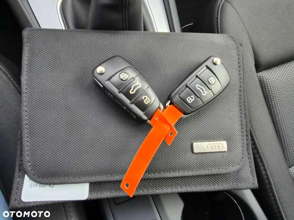 Audi Q3 1.4 TFSI Edycja Specjalna - 16
