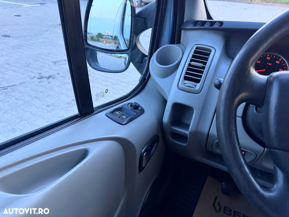 Renault Trafic Grand Passenger L2H1 Authentique - 26