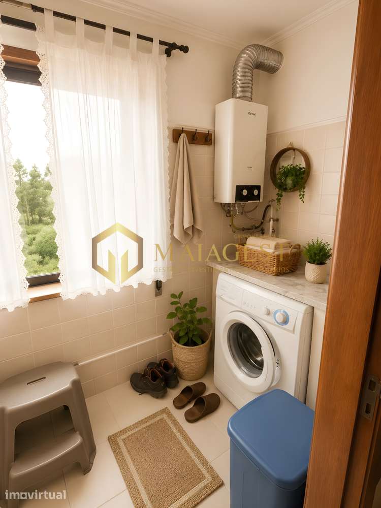 Apartamento T3 Renovado com Varandas em Santa Maria de Lamas - Grande imagem: 5/12