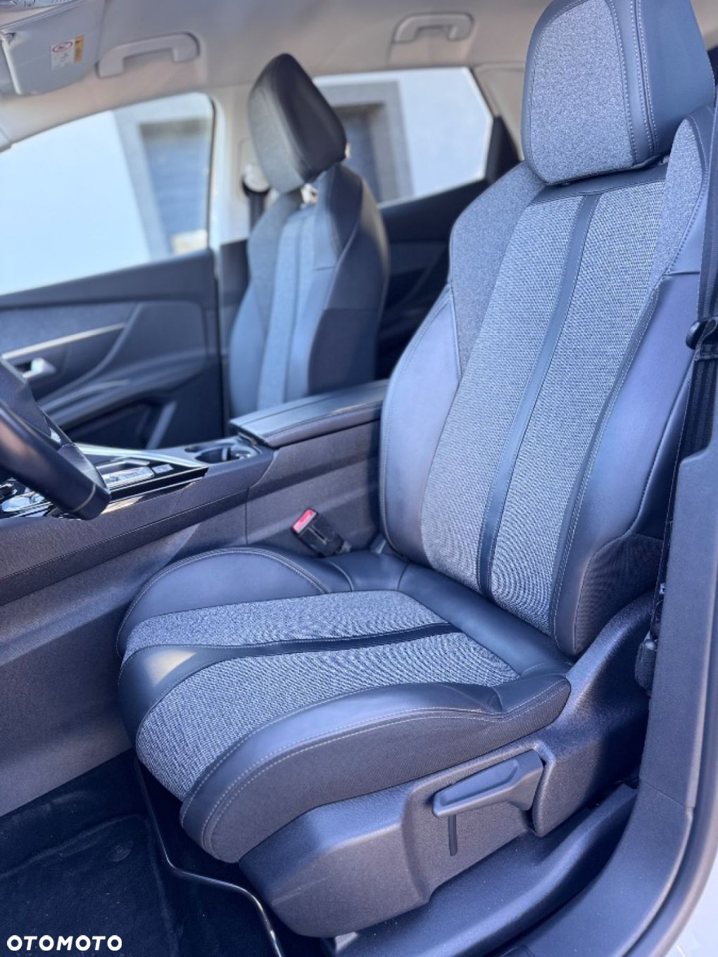 Peugeot 3008 - 21