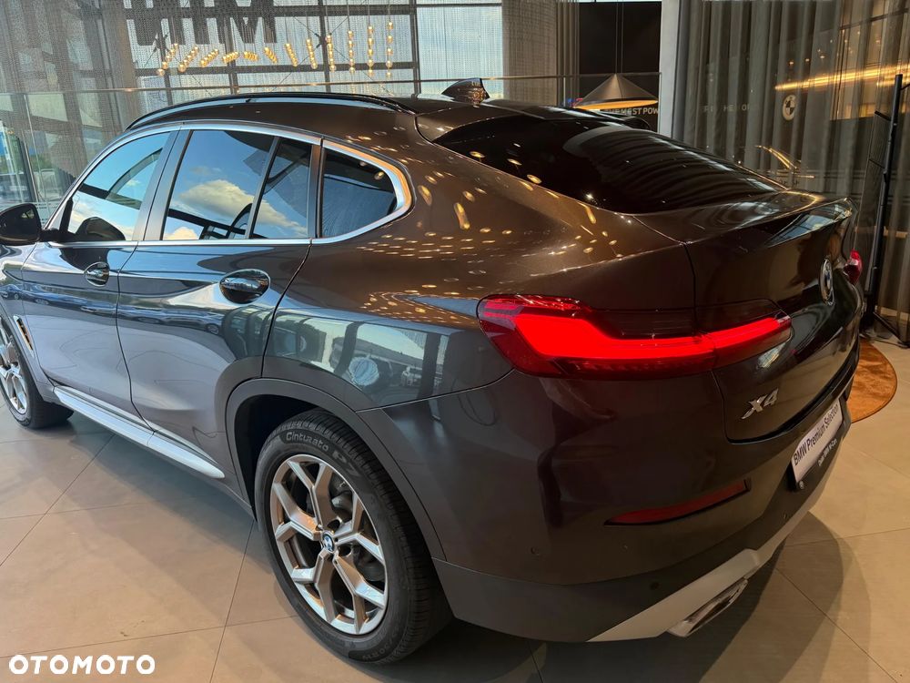 BMW X4 xDrive20d sport - 9