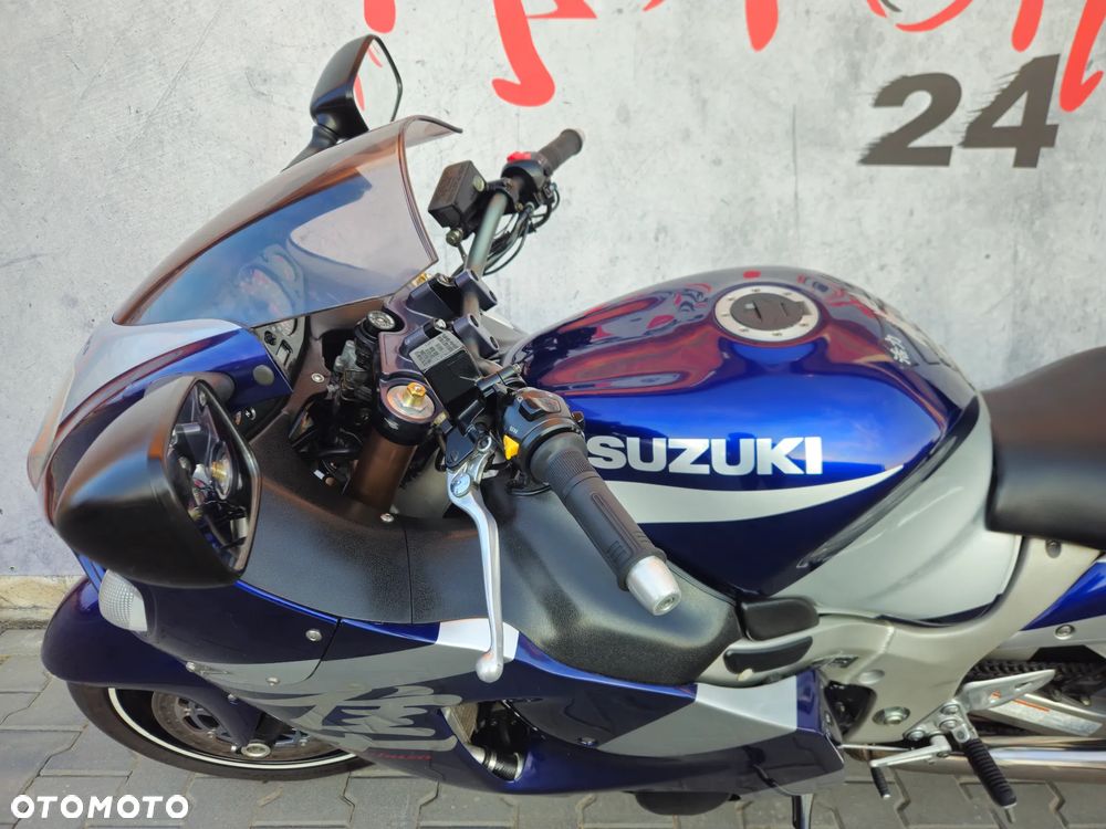 Suzuki GSX - 13
