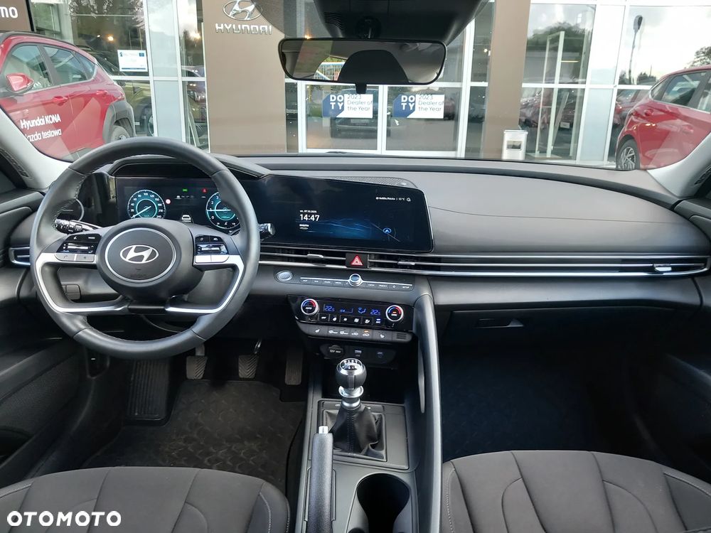 Hyundai Elantra 1.6 Smart - 10