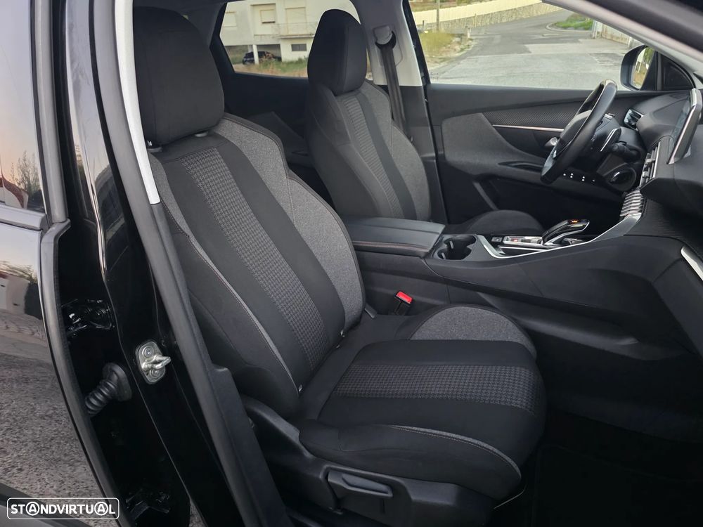 Peugeot 3008 PureTech 130 Stop & Start GPF EAT8 Allure - 17