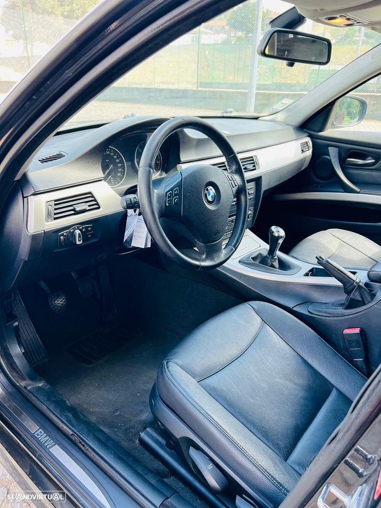 BMW 320 d Touring - 9