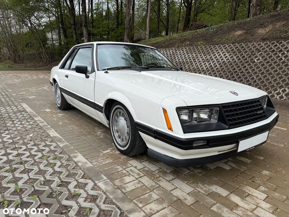 Ford Mustang - 1