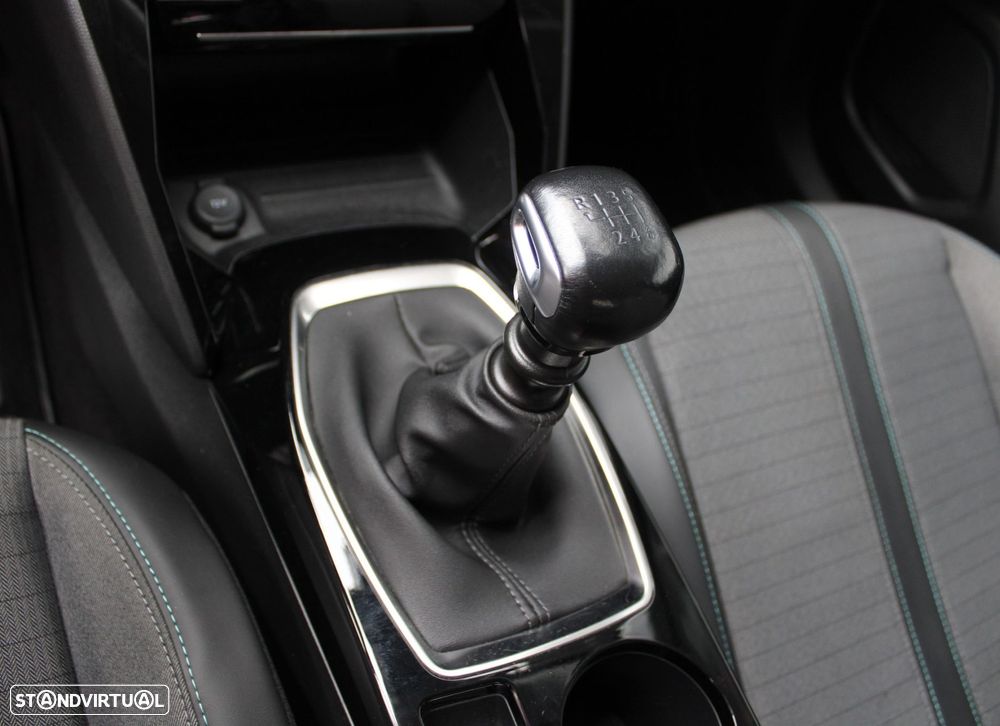 Peugeot 2008 1.2 PureTech Allure - 9