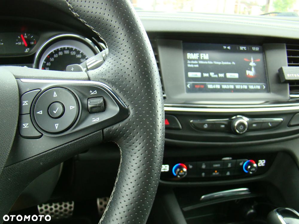 Opel Insignia Sports Tourer 2.0 BiTurbo Diesel 4x4 Innovation - 29