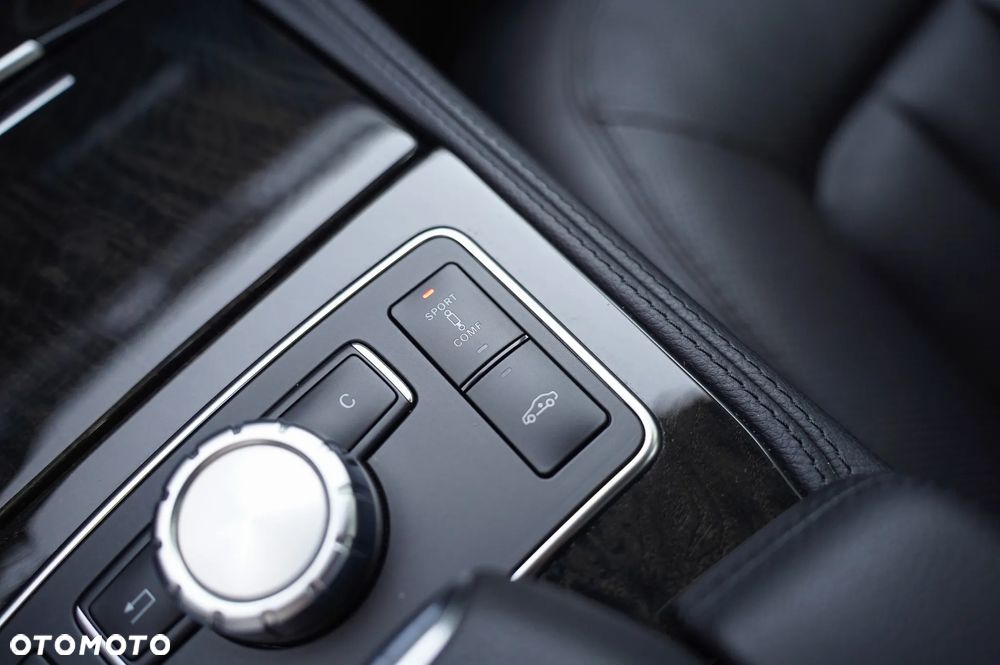 Mercedes-Benz CLS 350 BlueEFFICIENCY 7G-TRONIC - 21