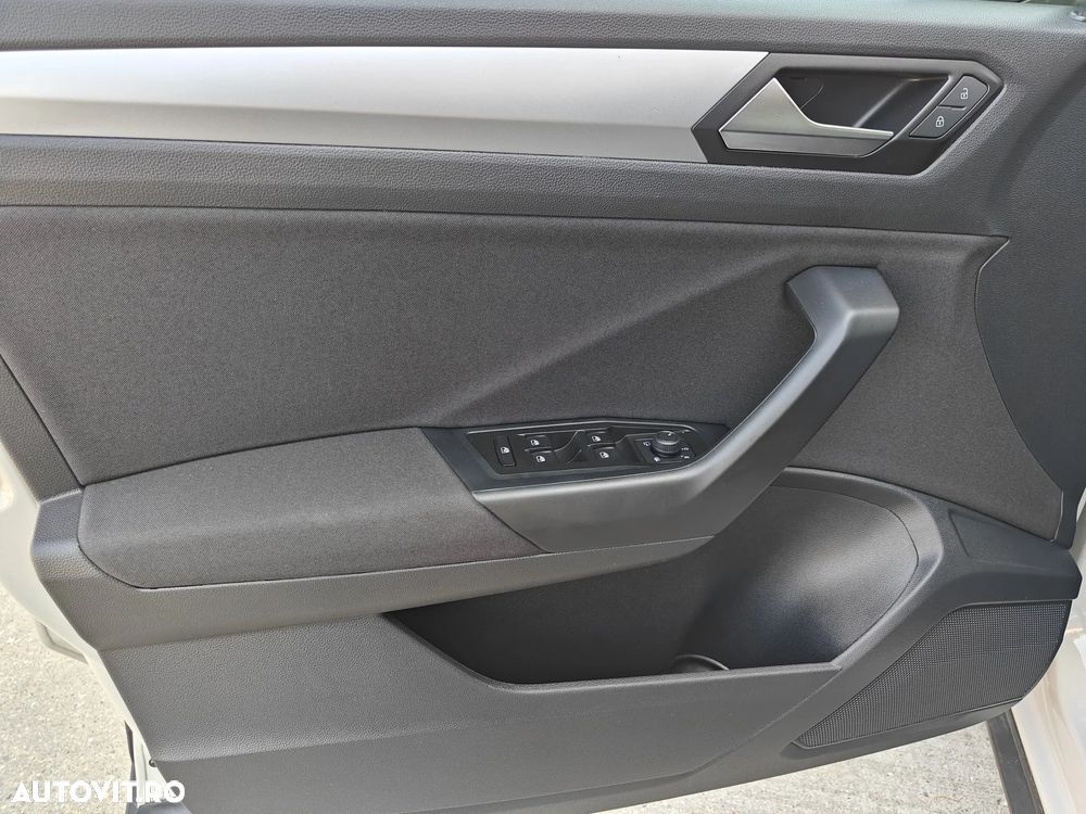 Volkswagen T-Roc 1.5 TSI DSG Life - 10