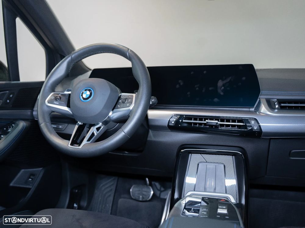 BMW 225xe Active Tourer e xDrive Pack Desportivo M - 9
