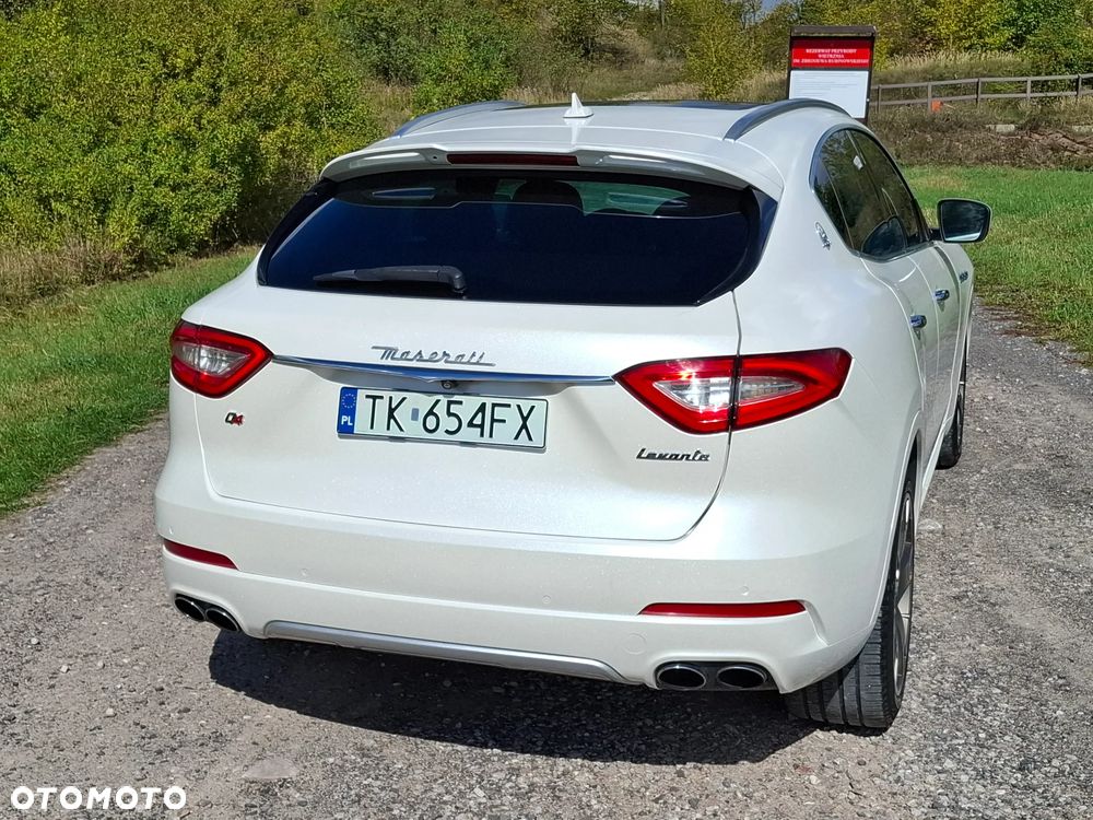 Maserati Levante Q4 - 10