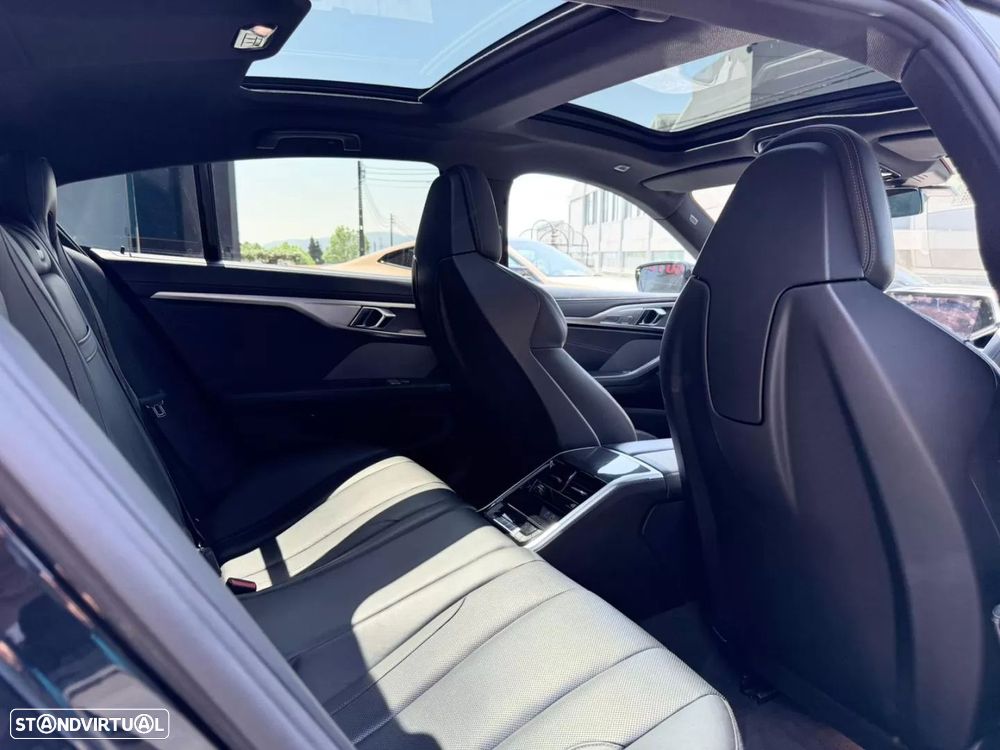 BMW 840 Gran Coupé d xDrive Pack M - 16