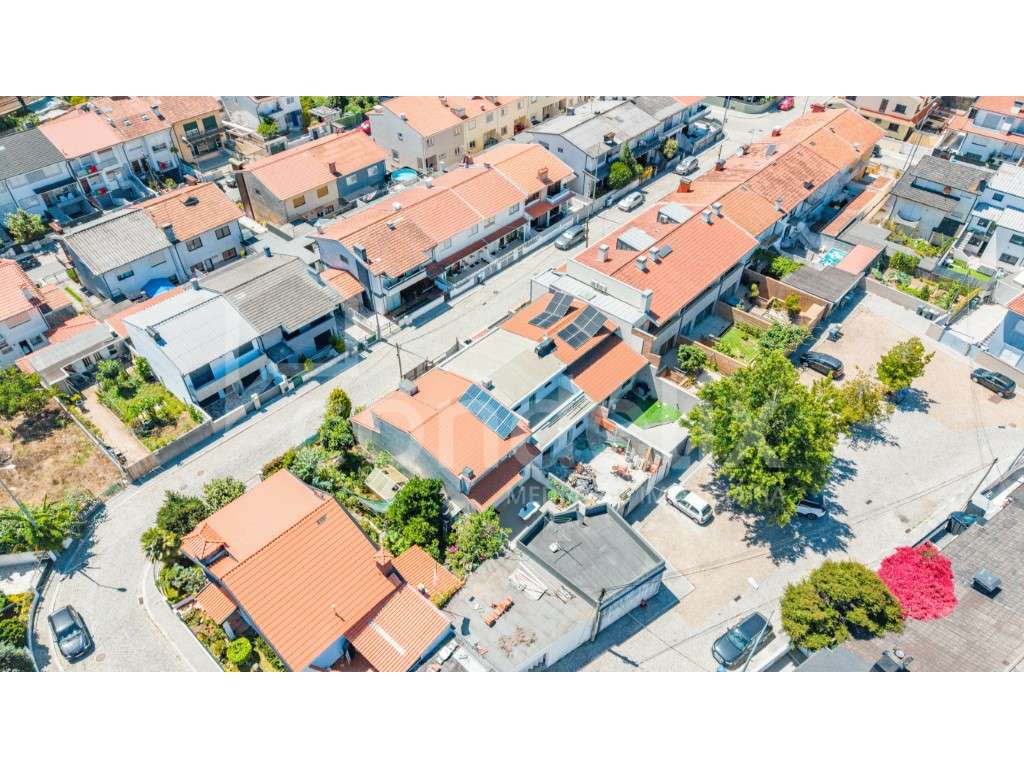 Moradia T3 Nova | Lidador, Vila Nova da Telha - Grande imagem: 3/34