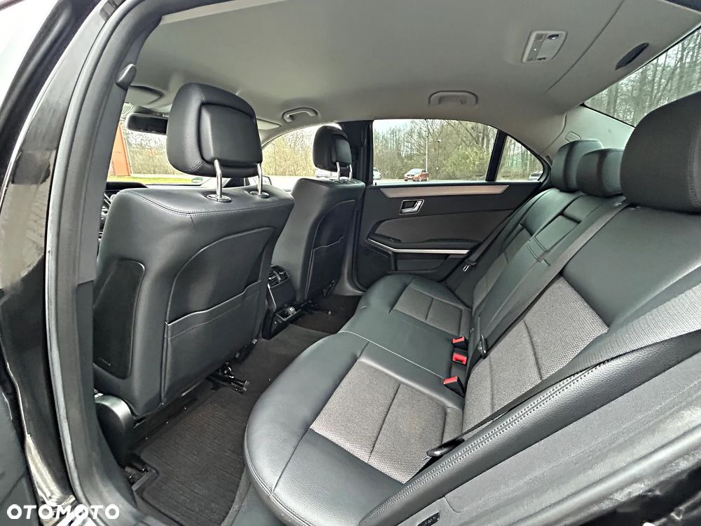 Mercedes-Benz Klasa E - 17