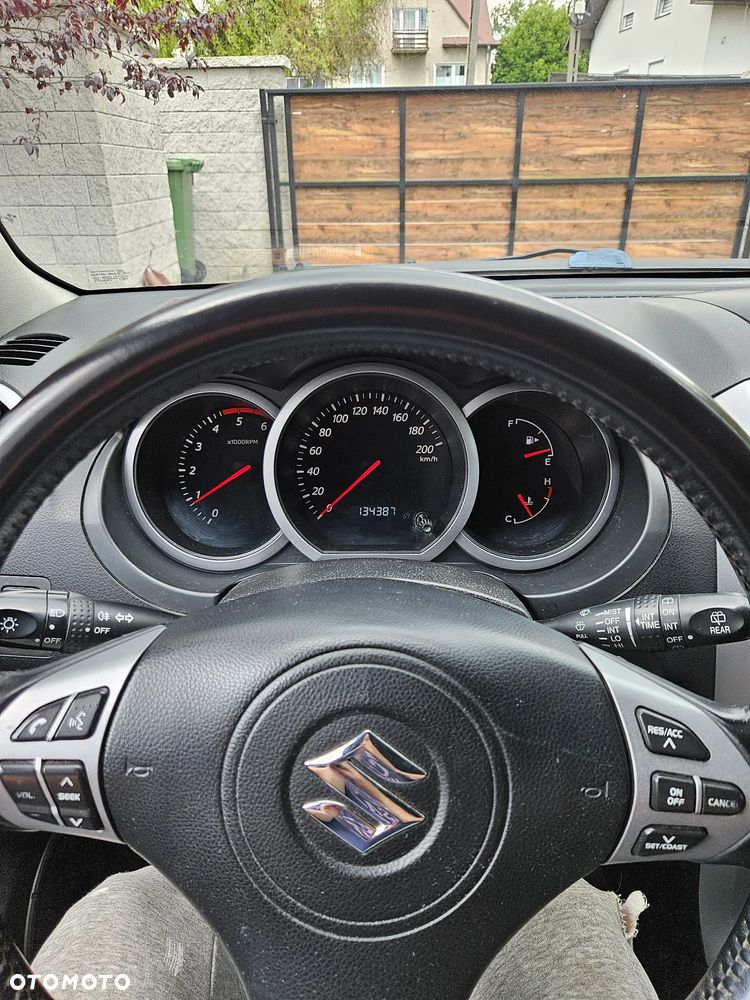 Suzuki Grand Vitara 1.9 DDiS - 9