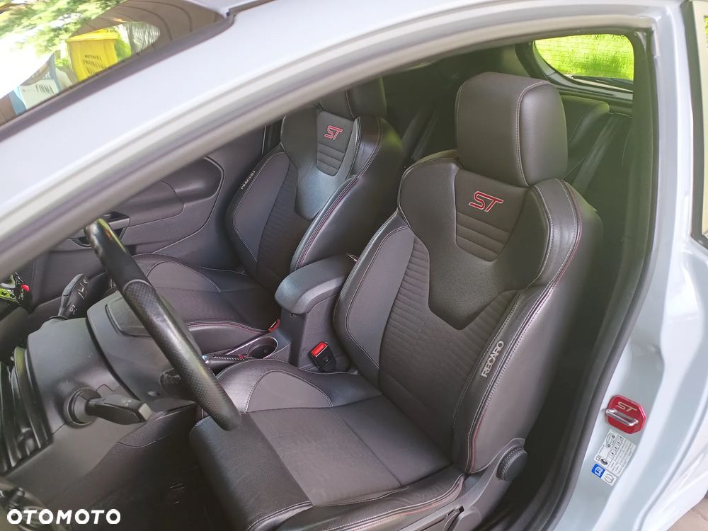 Ford Fiesta - 15