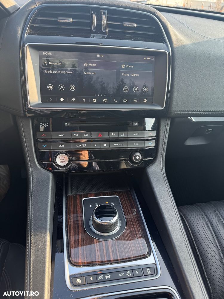 Jaguar F-Pace 30d AWD First Edition - 10